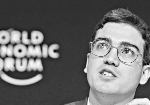 Joven colombiano, destacado en Davos